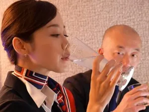IENF-220 ギャルサーが bữa tiệc của cô gái uống rượu tại nhà tổ tiên していたら女だけのレズ王様ゲーム→Nữ hoàng 様ゲームに!